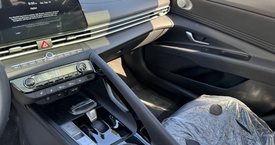 Hyundai  Elantra